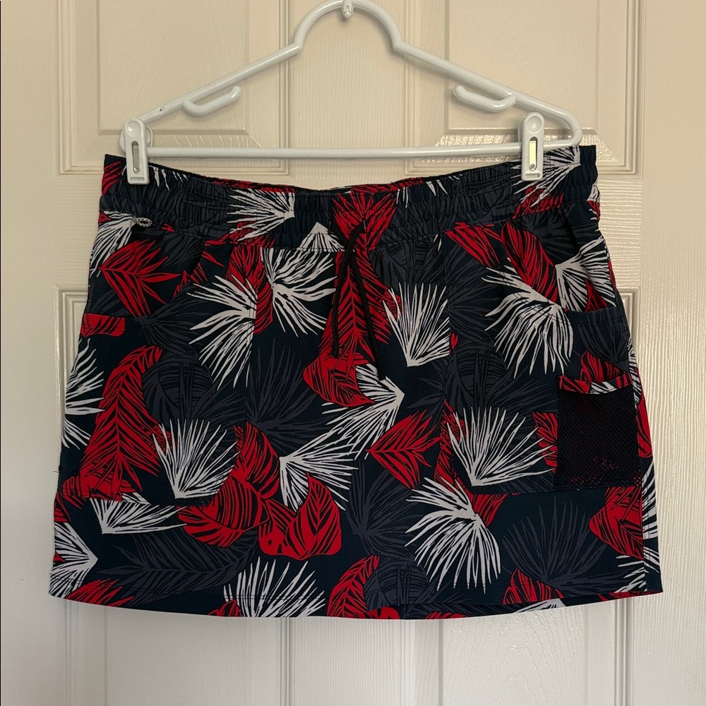 Columbia PFG Red, White and Blue Leaf Print Skirt